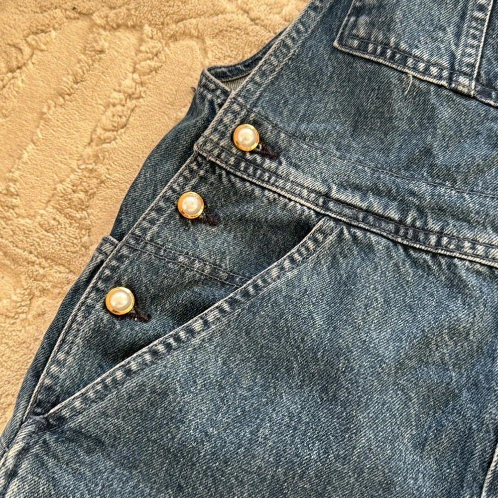 AMO x Donni denim overalls with pearl buttons - Picture 3 of 3